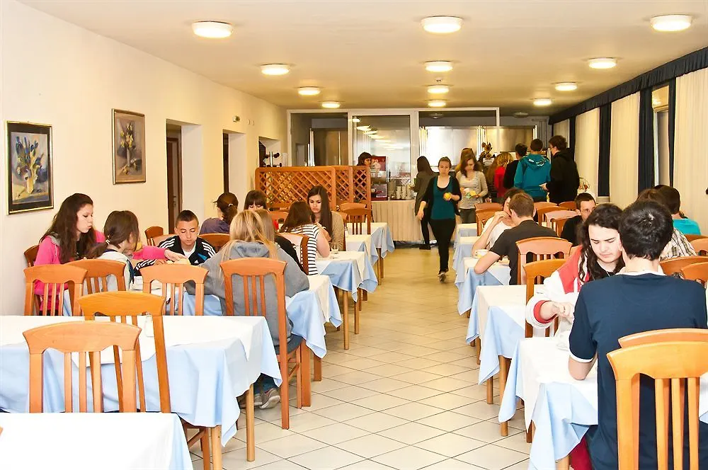 Hotel Dujam Split 3*,